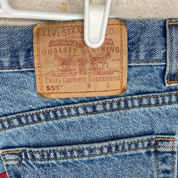 Vintage 555 Levi’s Shorts - Picture 3 of 8